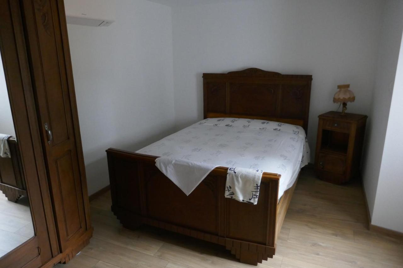 La Bergerie Des Moureres Villa Trezioux Dış mekan fotoğraf
