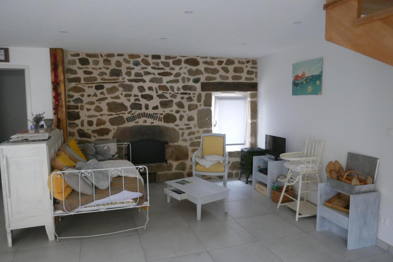 La Bergerie Des Moureres Villa Trezioux Dış mekan fotoğraf
